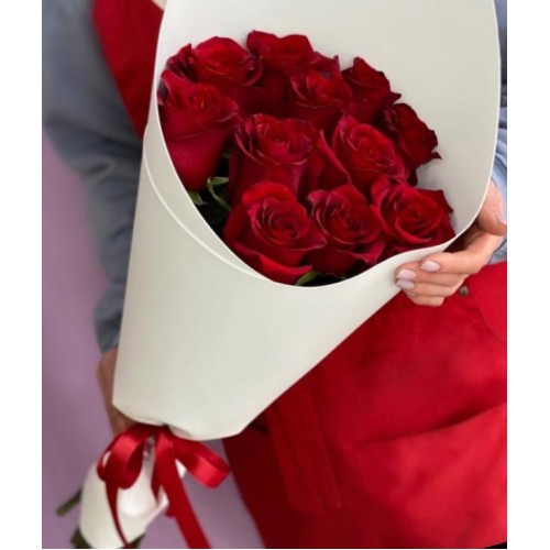 Купить на заказ Букет из 11 красных роз с доставкой в Шымкенте