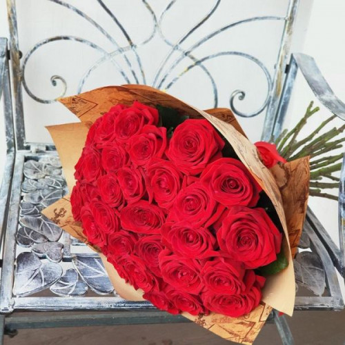 Купить на заказ Букет из 31 красной розы с доставкой в Шымкенте